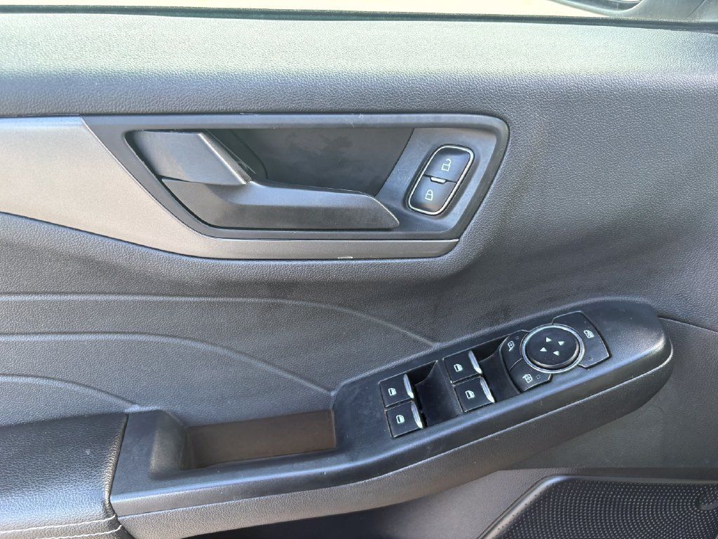 Used 2024 Ford Escape Active w/ Tech Pack #1 AWD/4WD image 17