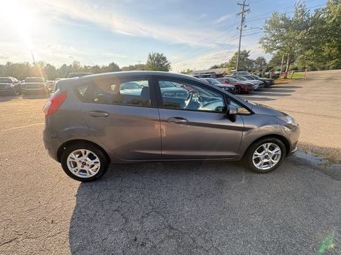 Used 2014 Ford Fiesta SE FWD image 6