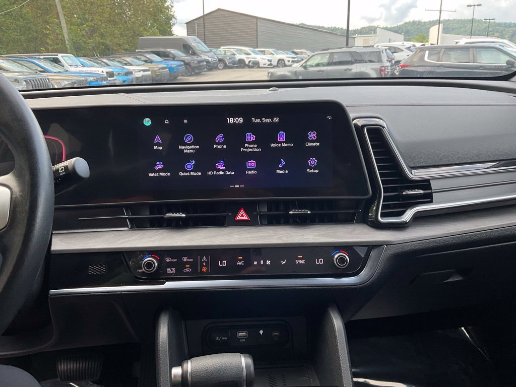 Used 2025 Kia Sportage X-Line AWD/4WD image 16