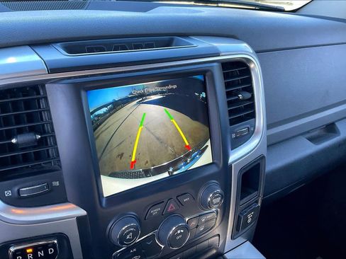 Used 2018 RAM 1500 SLT image 25