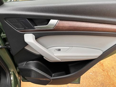 Used 2022 Audi Q5 2.0T Premium Plus w/ Premium Plus Package image 22