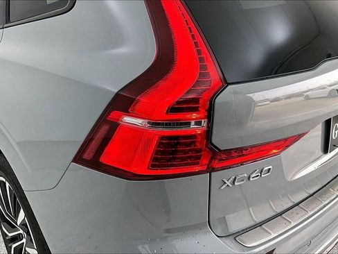 Used 2024 Volvo XC60 B5 Ultimate w/ Protection Package Premier image 41