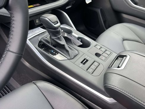 New 2026 Toyota Highlander XLE AWD/4WD image 20