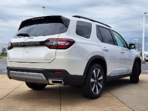 Used 2023 Honda Pilot Elite image 7