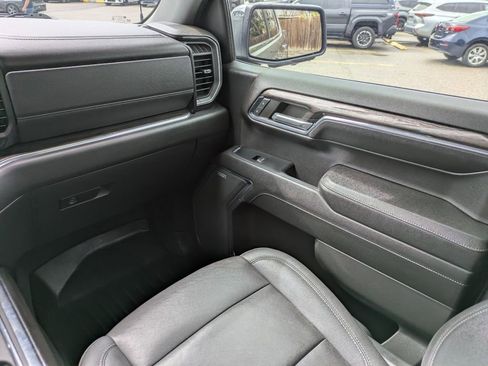 Used 2023 Chevrolet Silverado 1500 LTZ image 12