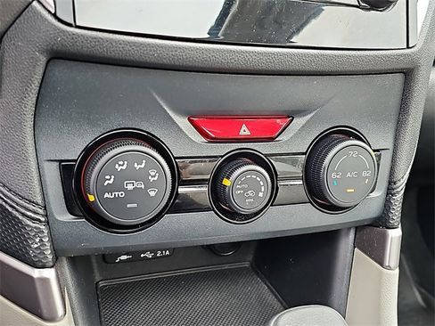 Used 2021 Subaru Forester Premium image 16