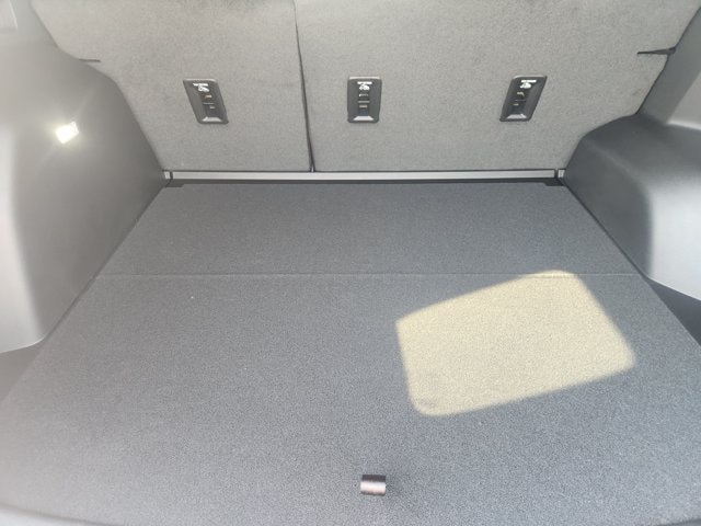 New 2027 GMC Terrain AT4 w/ Convenience Package III AWD/4WD image 21