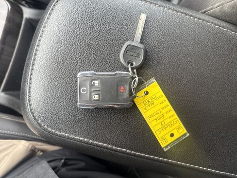 Used 2017 GMC Canyon SLT w/ Trailering Package image 29