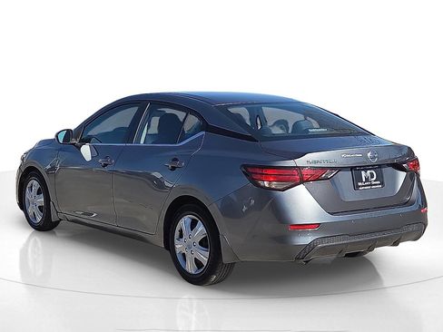 Used 2021 Nissan Sentra S image 4