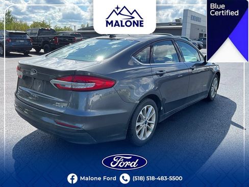 Used 2019 Ford Fusion SE FWD image 3