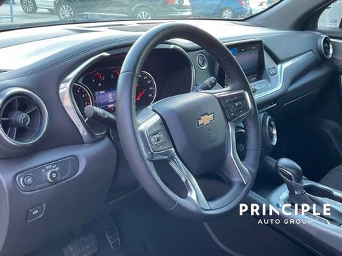 Used 2020 Chevrolet Blazer LT image 17