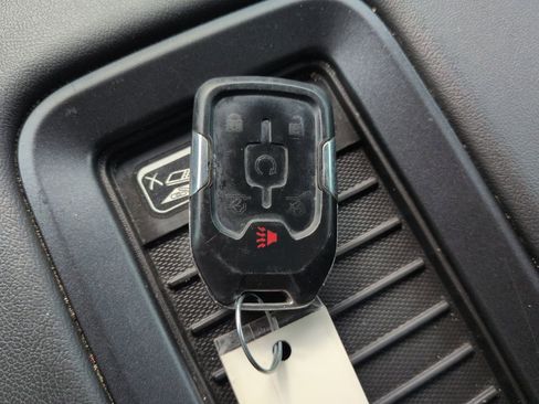 Used 2018 Chevrolet Tahoe Premier RWD image 27