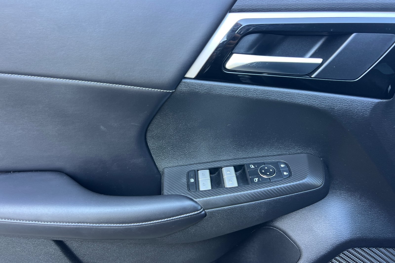 Used 2022 Mitsubishi Outlander SE AWD/4WD image 10