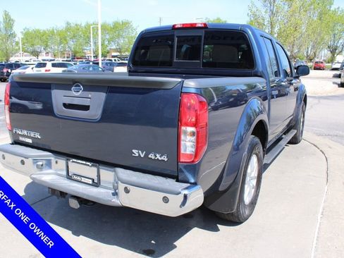 Used 2015 Nissan Frontier SV w/ SV Value Truck Package AWD/4WD image 7