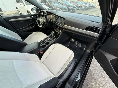 Used 2019 Volkswagen Jetta R-Line w/ R-Line Cold Weather Package image 26