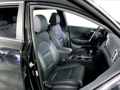 Used 2020 Kia Sportage S w/ S Sunroof Package AWD/4WD image 7