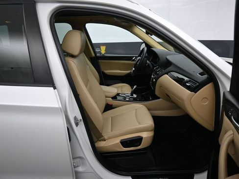 Used 2017 BMW X3 sDrive28i RWD image 41