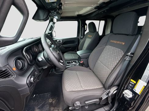 New 2026 Jeep Gladiator Mojave AWD/4WD image 22