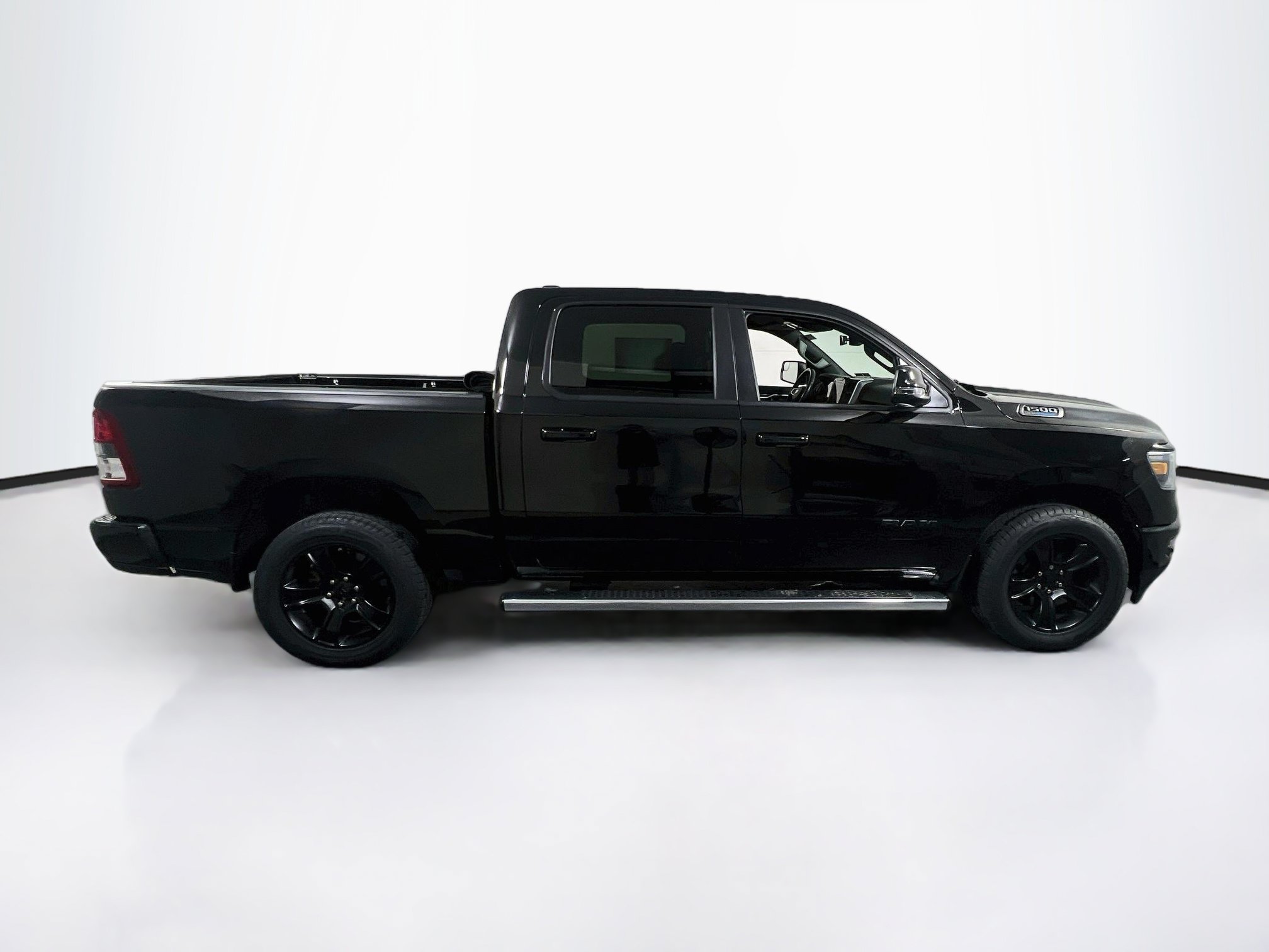 Used 2023 RAM 1500 Big Horn AWD/4WD image 4
