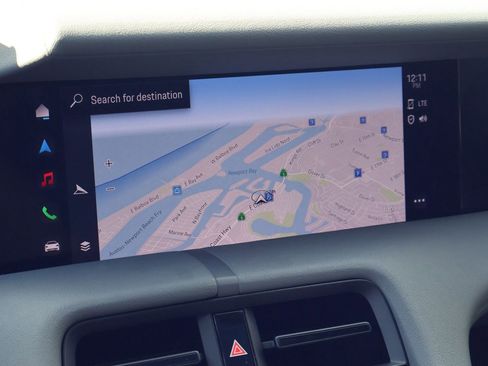 Certified 2022 Porsche Taycan image 17