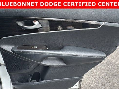 Used 2019 Kia Sorento LX w/ LX Convenience Package image 27