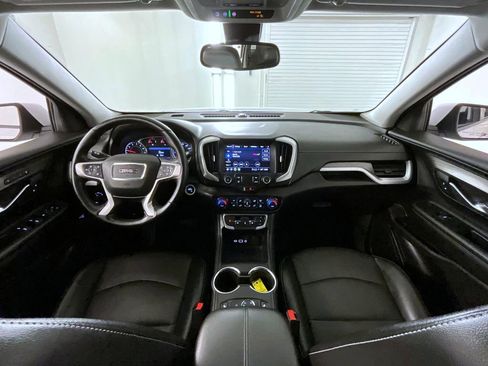 Certified 2024 GMC Terrain SLT image 13