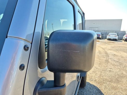 Used 2016 Jeep Wrangler Unlimited Sport w/ Quick Order Package 23S AWD/4WD image 13