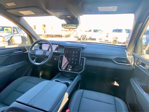 New 2026 GMC Acadia AT4 w/ LPO, Floor Liner Package image 38