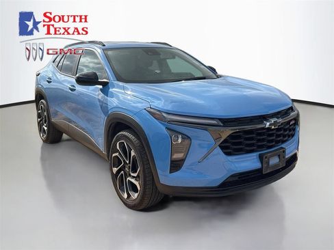 Used 2024 Chevrolet Trax RS w/ Sunroof Package FWD image 1