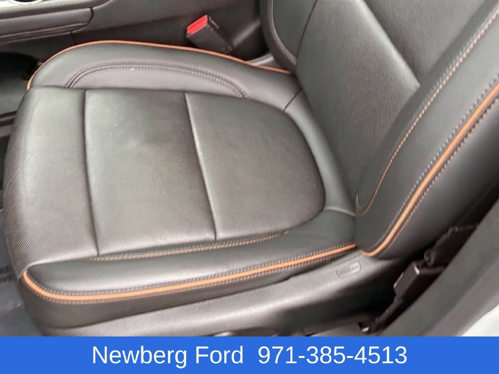 Used 2023 GMC Acadia AT4 AWD/4WD image 29