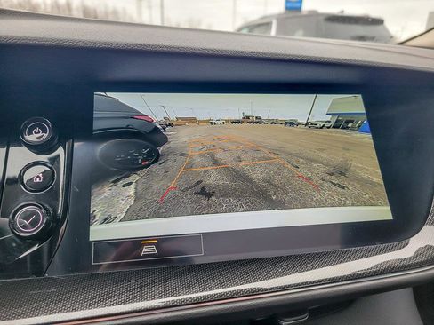 Certified 2022 Buick Envision Essence w/ Sport Touring Package image 20