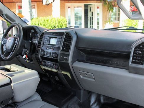 Used 2022 Ford F350 XL w/ Power Equipment Group image 33