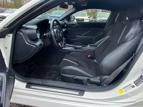 Used 2024 Toyota GR86 Premium w/ Performance Package RWD image 28