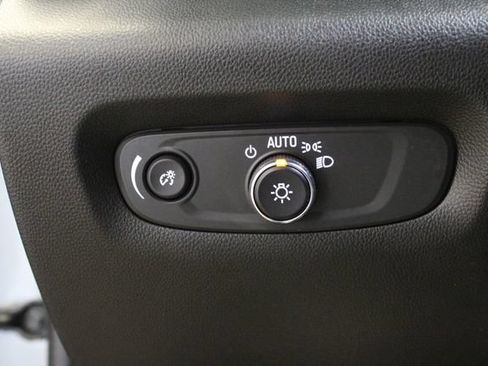 Used 2023 Chevrolet Traverse LS w/ Safety Package FWD image 11
