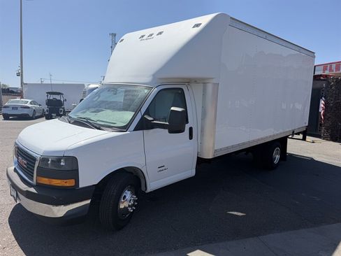 Used 2022 GMC Savana 3500 Extended w/ Power Convenience Package RWD image 7