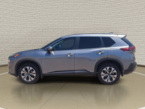 Used 2023 Nissan Rogue SV FWD image 8