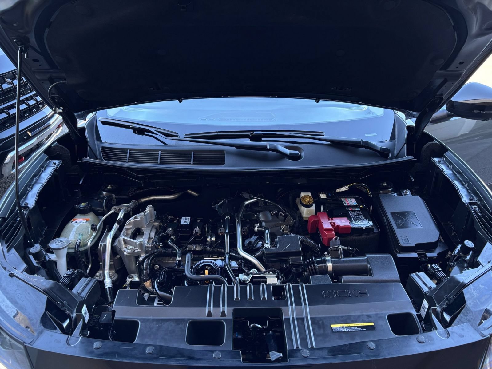 Used 2026 Nissan Kicks SR FWD image 31