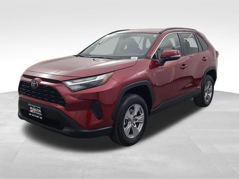 Used 2025 Toyota RAV4 XLE image 10