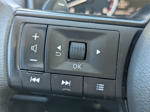 Used 2021 Nissan Rogue S AWD/4WD image 15