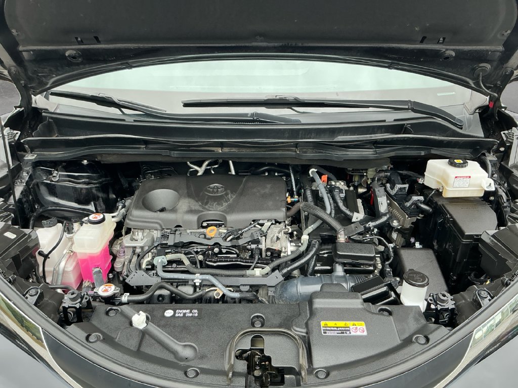 Used 2021 Toyota Sienna XLE w/ XLE Plus Package FWD image 18