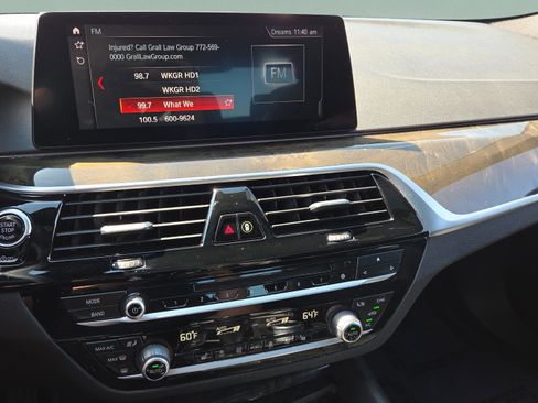 Used 2019 BMW 540i w/ Premium Package image 31