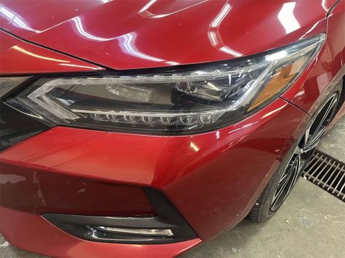 Used 2023 Nissan Sentra SR w/ SR Premium Package image 25