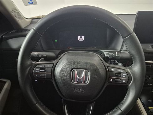 Used 2025 Honda Accord EX-L image 16