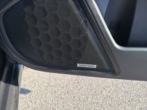 Used 2025 Subaru Outback Limited w/ Popular Package #2 image 10