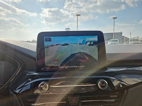 Used 2025 Ford Escape ST-Line image 21