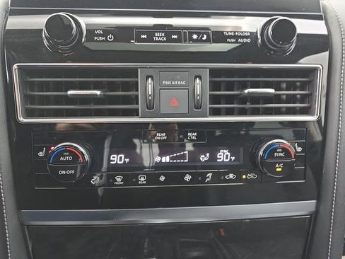 Used 2024 INFINITI QX80 Luxe image 36