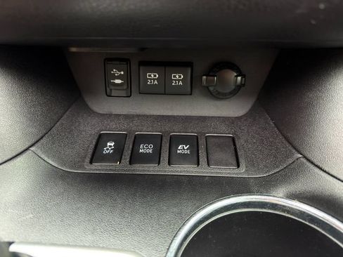 Used 2018 Toyota Highlander Limited w/ Protection Package #3 AWD/4WD image 34