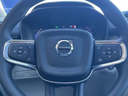 New 2026 Volvo XC40 B5 Ultra w/ Climate Package AWD/4WD image 18