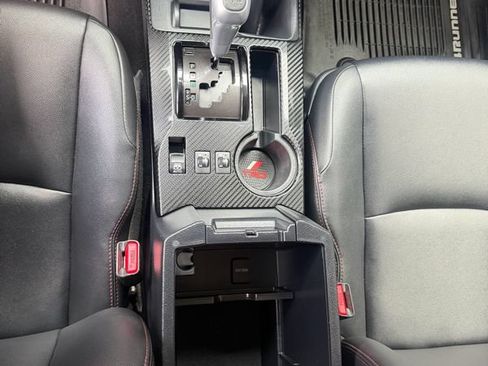 Used 2021 Toyota 4Runner TRD Off-Road Premium w/ Moonroof Package AWD/4WD image 38