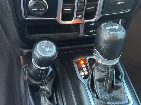 Used 2024 Jeep Wrangler Unlimited Sahara AWD/4WD image 24